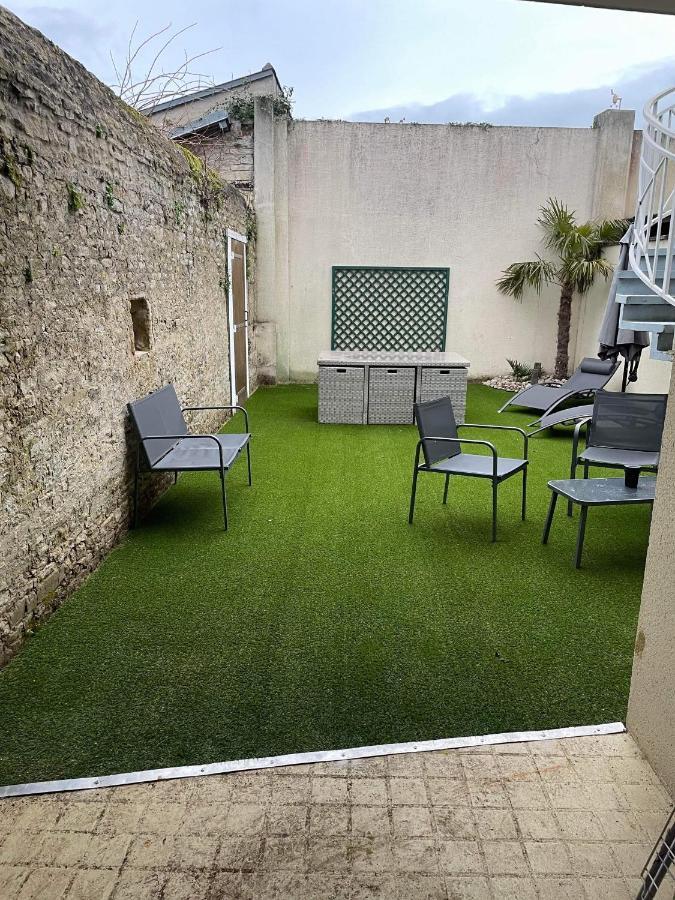 Anselme, F2 Duplex Avec Cour Commune Et Proche De La Mer ,2 Ver-sur-Mer Esterno foto