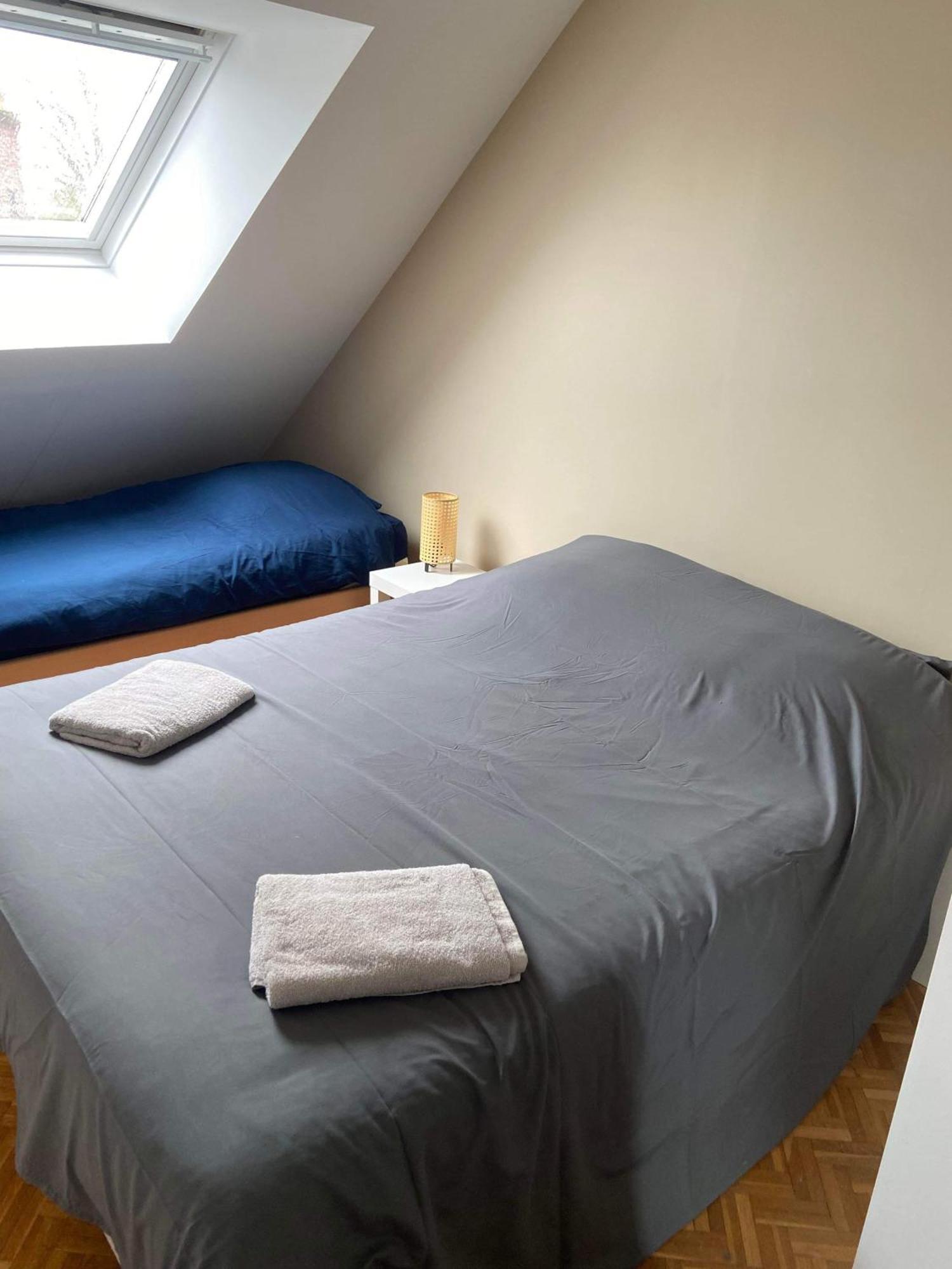 Anselme, F2 Duplex Avec Cour Commune Et Proche De La Mer ,2 Ver-sur-Mer Esterno foto
